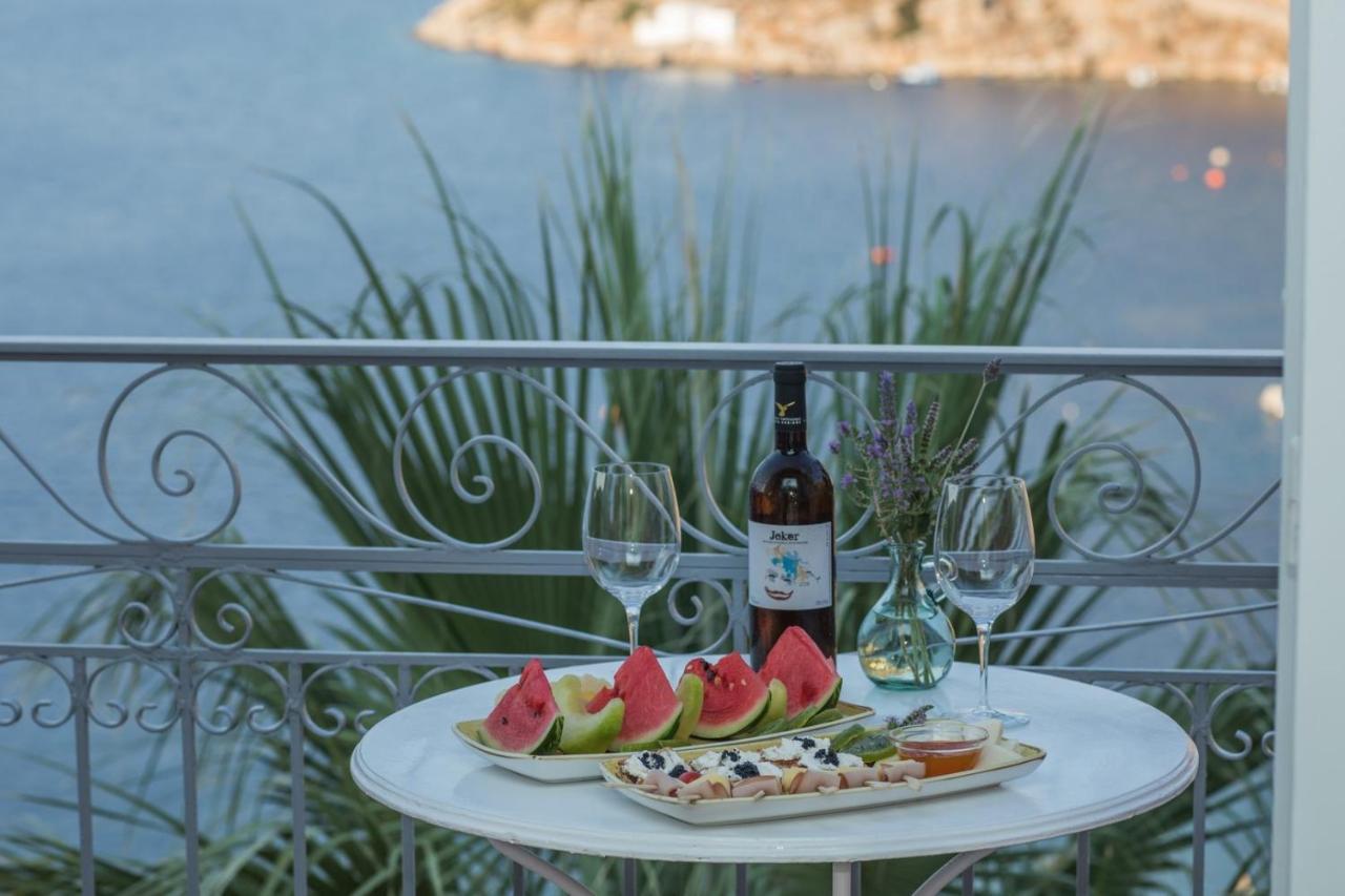 Niriides Hotel Apartments Symi Exterior photo