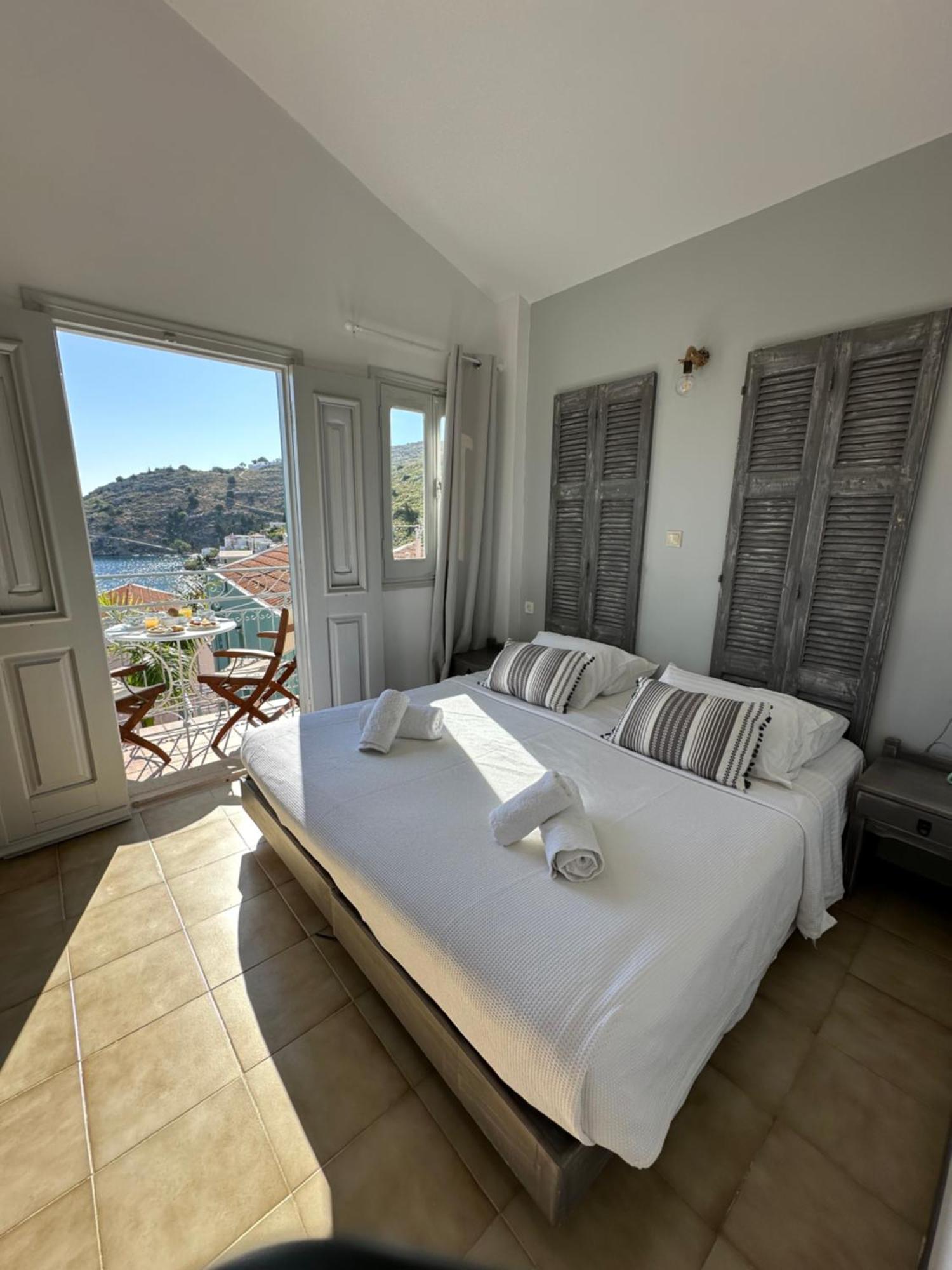 Niriides Hotel Apartments Symi Exterior photo