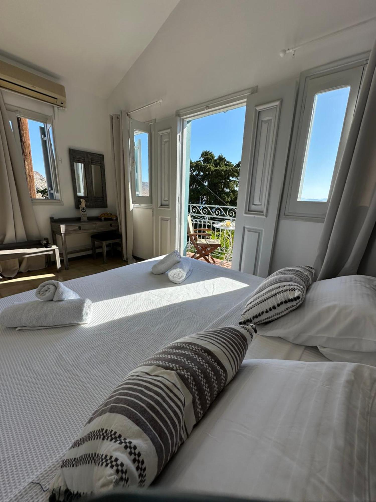 Niriides Hotel Apartments Symi Exterior photo
