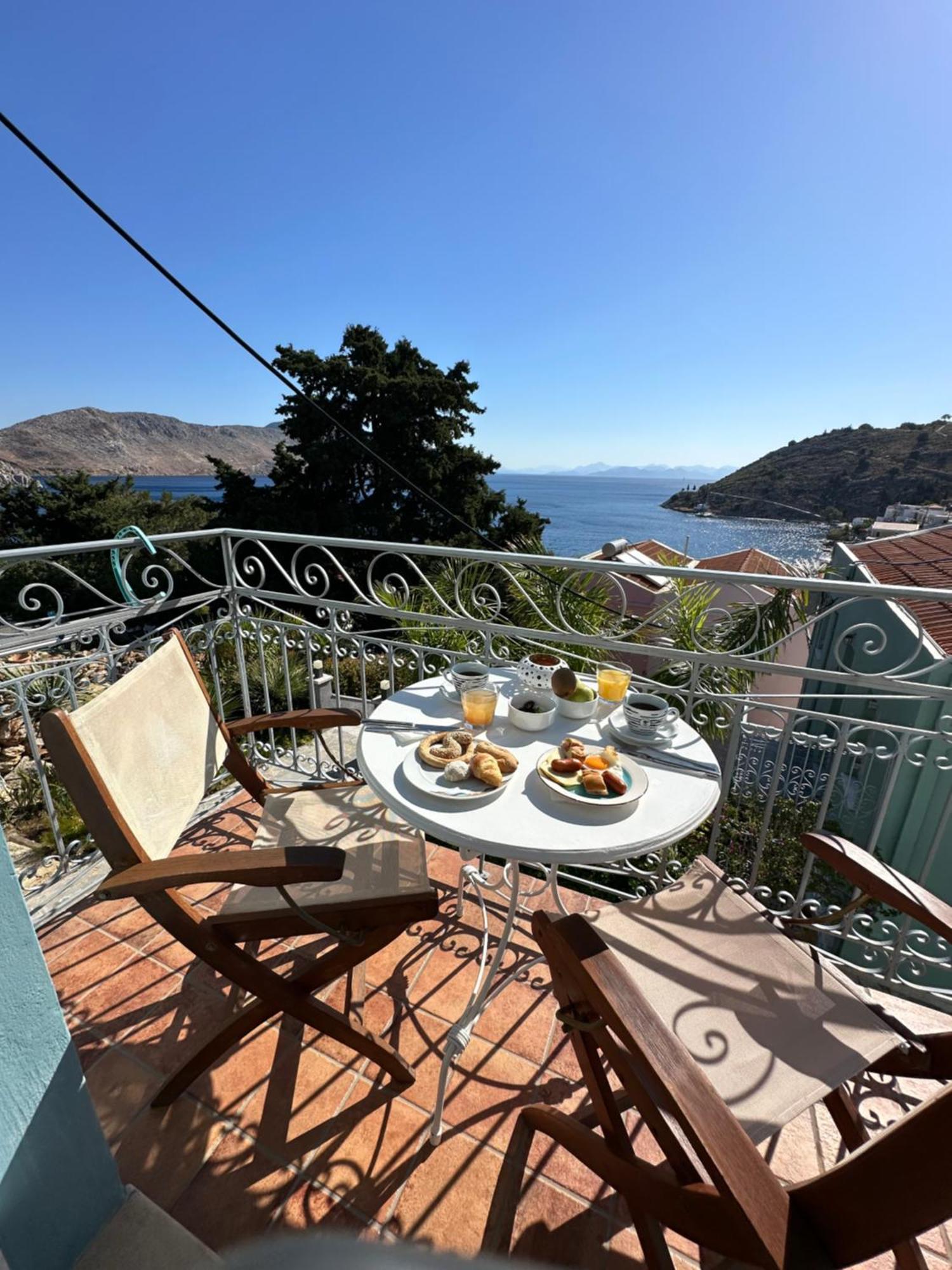 Niriides Hotel Apartments Symi Exterior photo